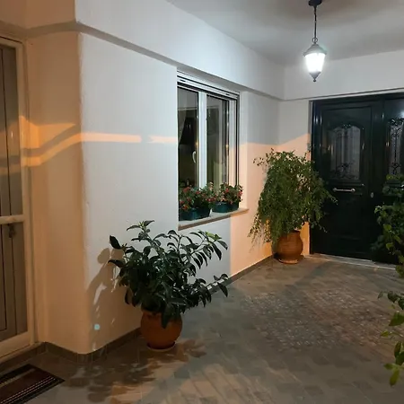 Orfanihouse Holiday home